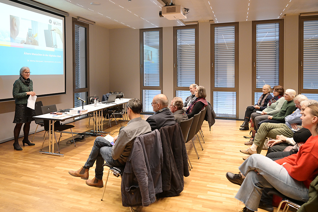 OB Keck bei Ihrer Begrüßung der Teilnehmer